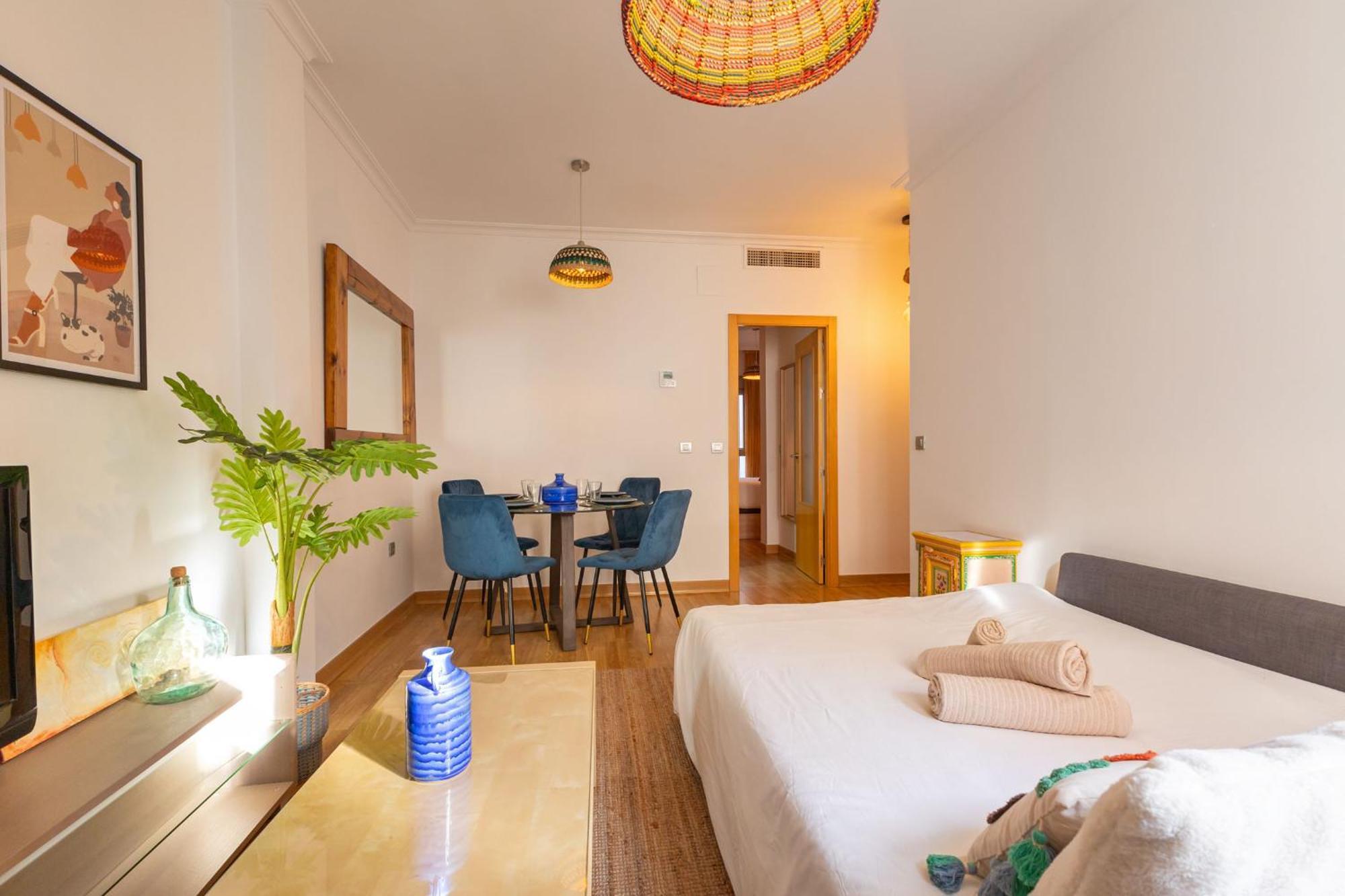Charming Apartment At San Bernardo Neighborhood By Ocityzen Севилья Экстерьер фото